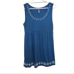 Thyme maternity small embroidered top